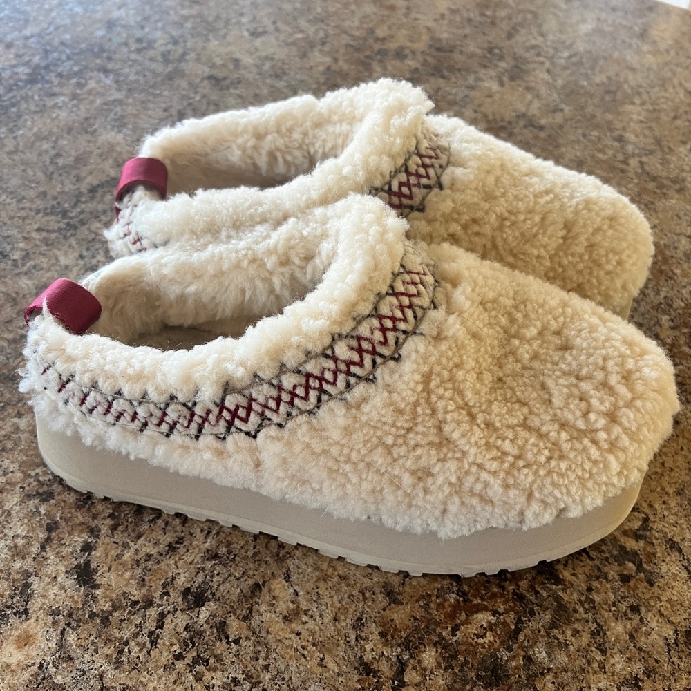 UGG tazz braid platform slippers